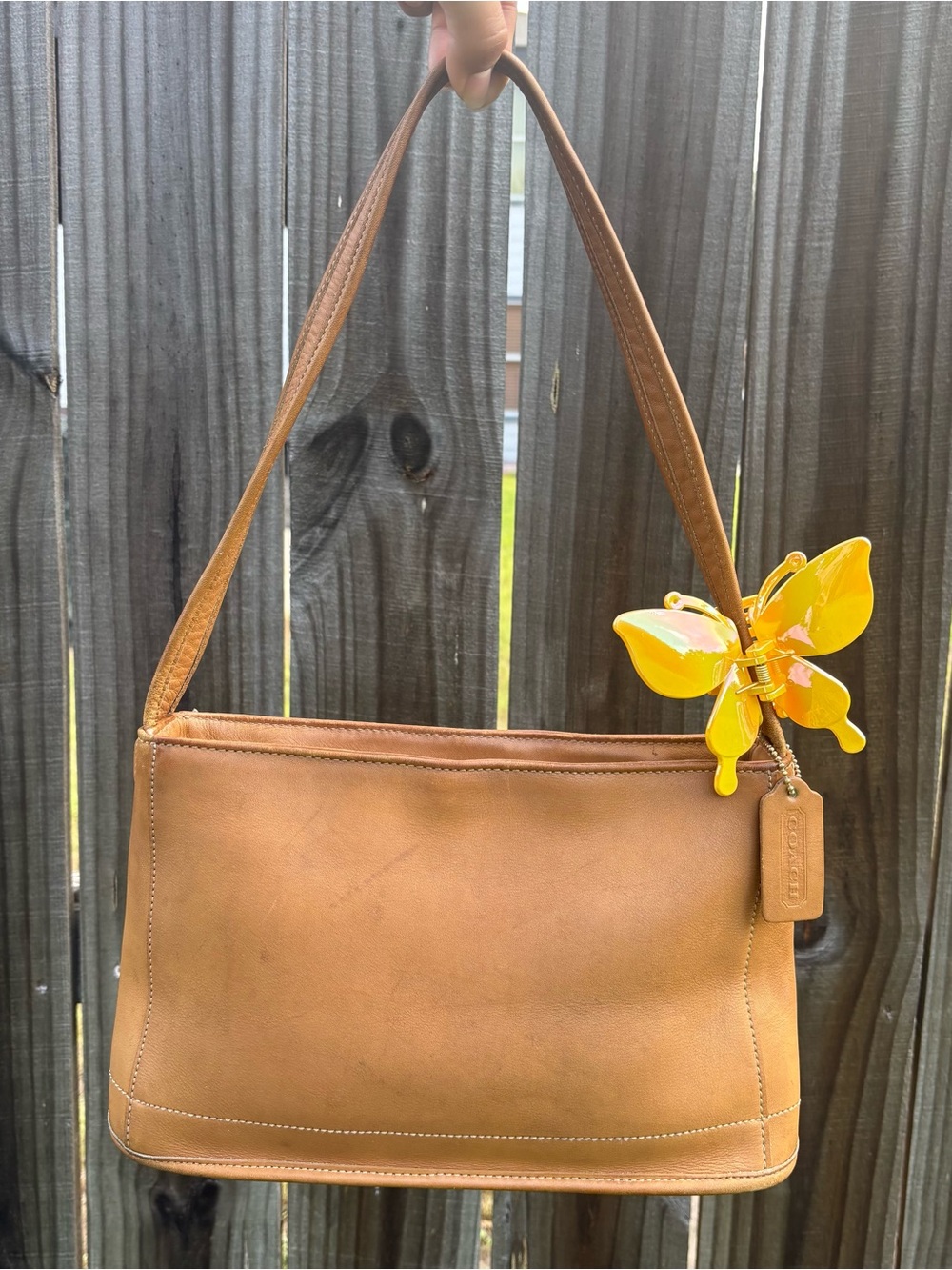 Coach Bleecker tan leather top zip shoulder bag👜